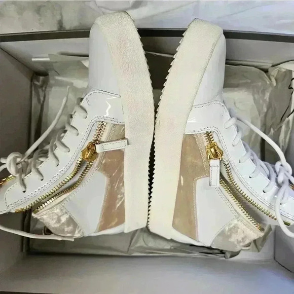 Giuseppe Zanotti Shoes - Picture 1 of 9